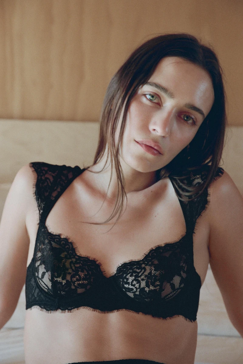 UNDERWIRE LACE SLEEVE BRA