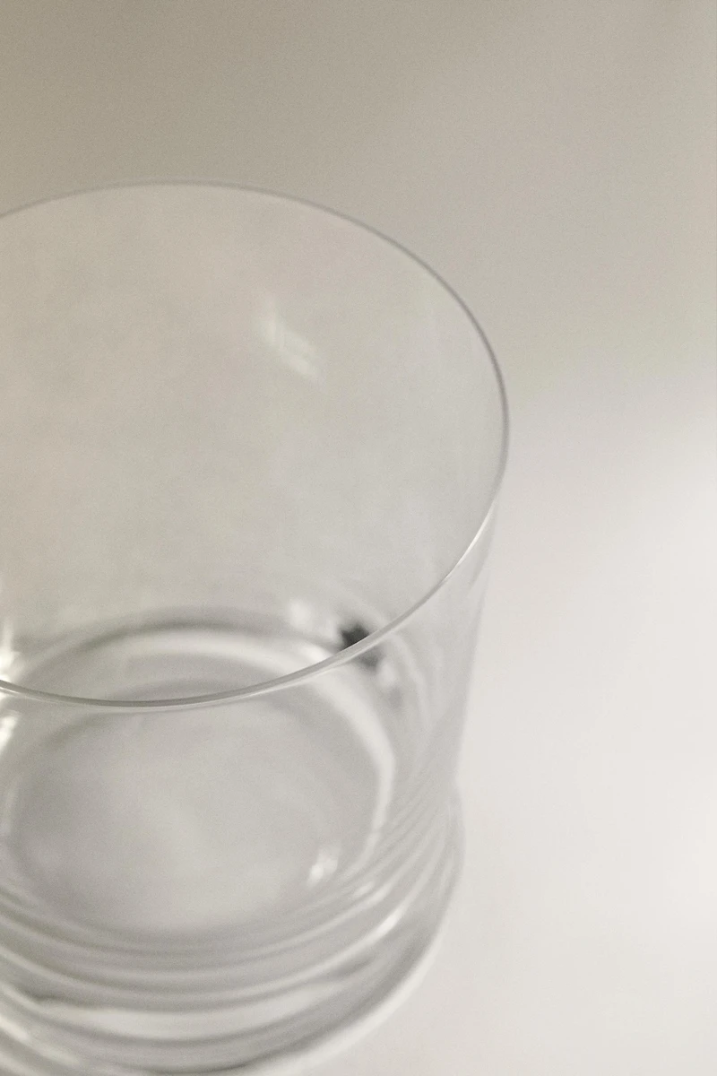 TRANSPARENT GLASS TUMBLER