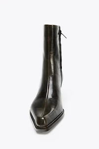 LEATHER KITTEN HEEL ANKLE BOOTS