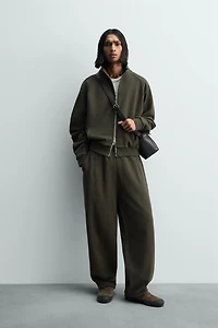 WASHED RELAXED FIT SWEATSHIRT