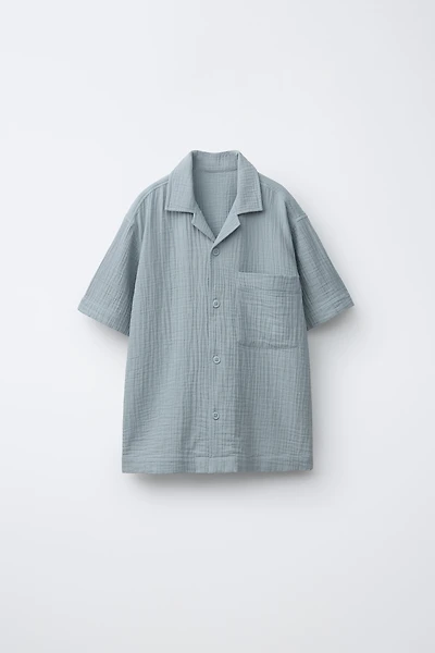 TEXTURED SPREAD COLLAR SHIRT