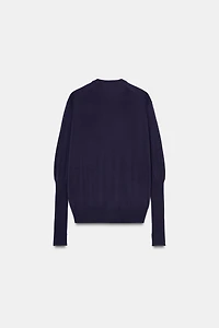 PULL EN MAILLES EXTRAFINES À COL V