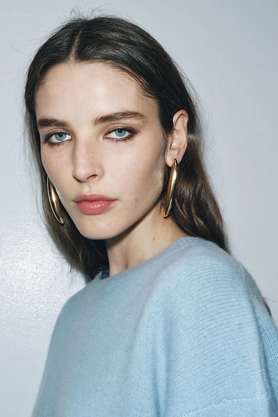 LONG TEARDROP EARRINGS