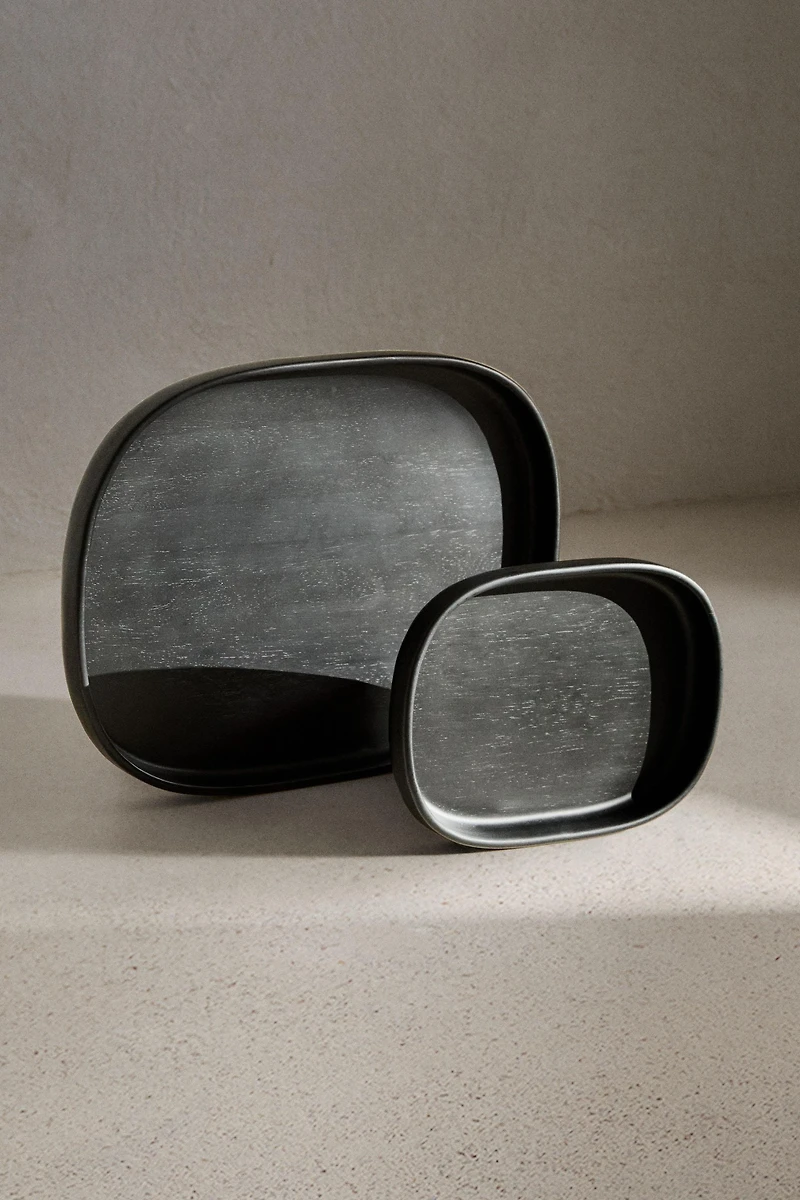 TRAY 02