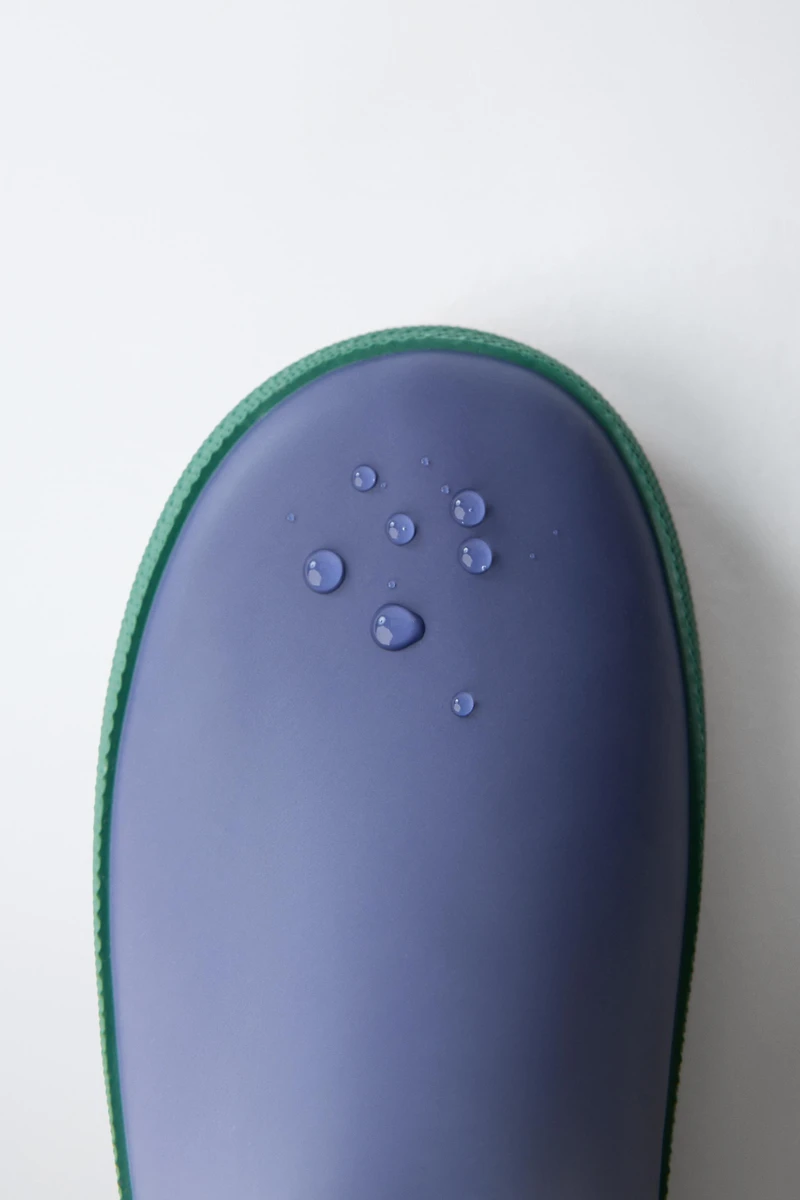 CHELSEA RAIN BOOTS