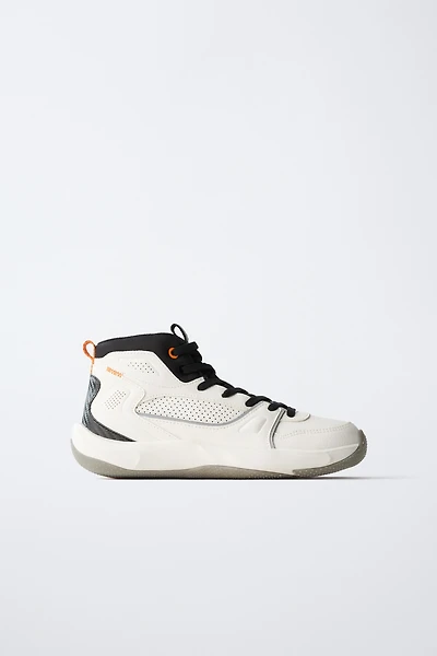 BASKETS MONTANTES SPORTIVES