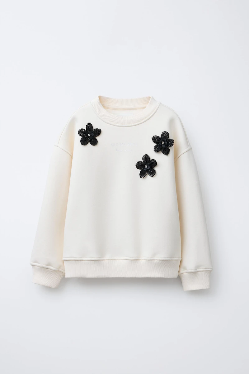 BEADED FLOWER SWEATSHIRT