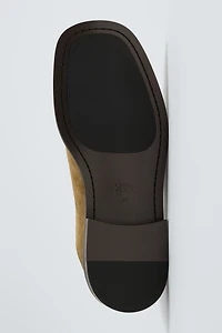 MOCASSINS EN CUIR