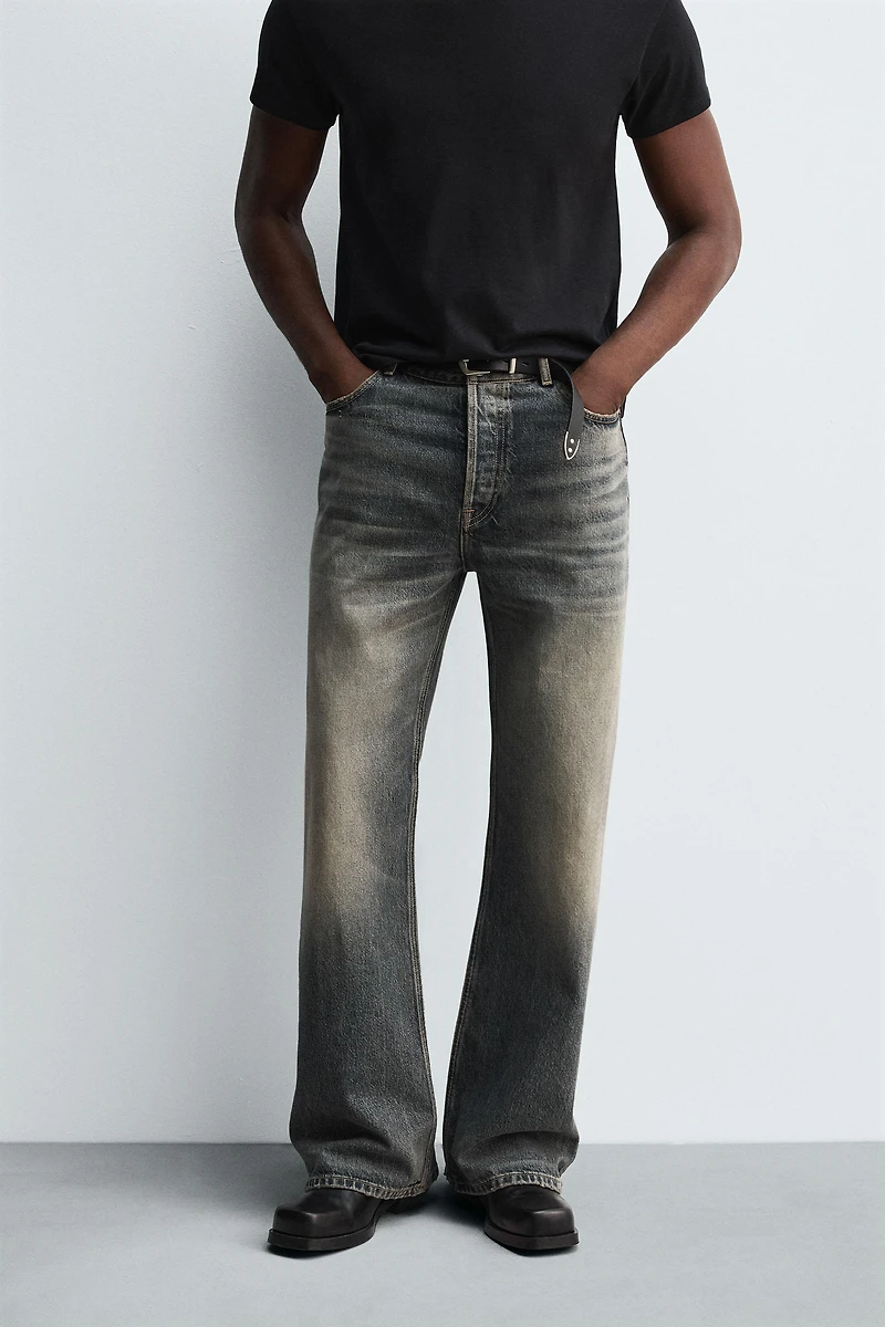 WIDE FLARE FIT JEANS