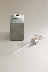 DISTRIBUTEUR DE SAVON VERT