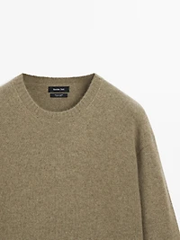 100% cashmere sweater