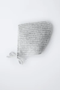 RIBBED KNIT BONNET
