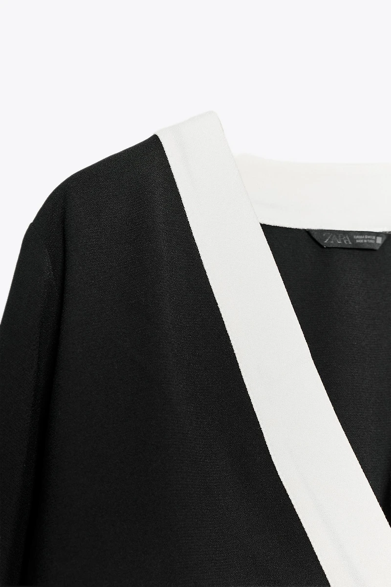 CONTRAST CREPE TOP