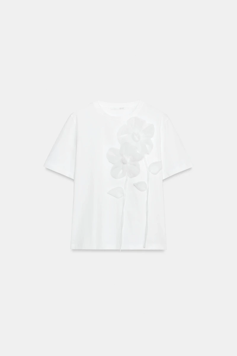 VOLUMINOUS FLORAL T-SHIRT
