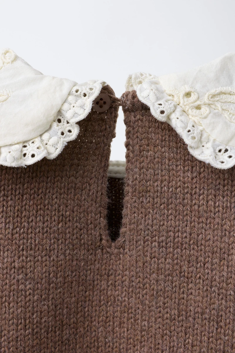 EMBROIDERED COLLAR KNIT SWEATER