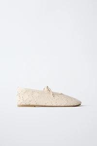 CROCHET BALLET FLATS
