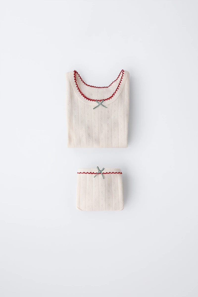 1/2 - 6 ANS / LOT DE T-SHIRT ET CULOTTES POINTELLE