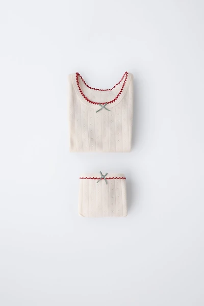 1/2 - 6 ANS / LOT DE T-SHIRT ET CULOTTES POINTELLE