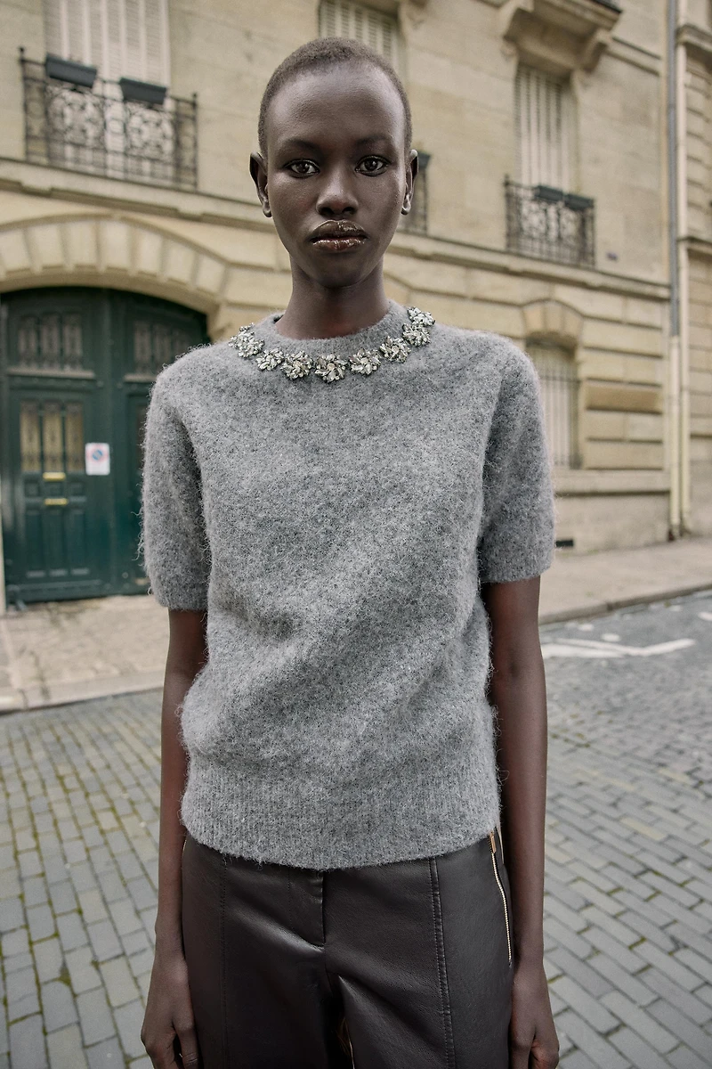 SHORT SLEEVE JEWEL BEAD KNIT JUMPER