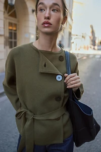 BELTED SHORT KNIT COAT