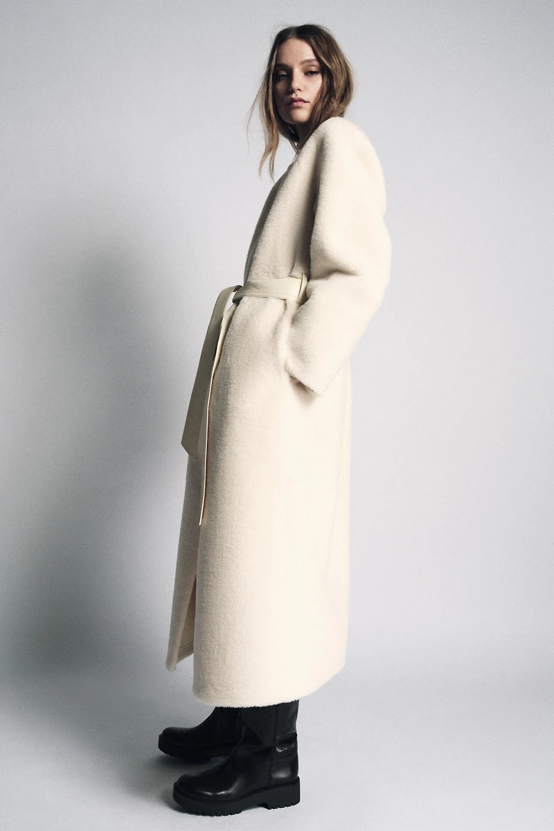 WATER REPELLENT LEATHER BOOTS WITH LUG SOLES