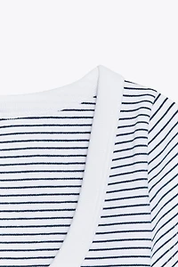 SCOOP NECK TOP