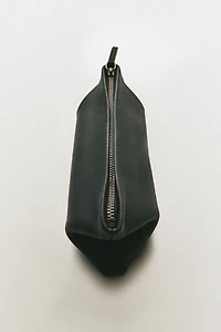 LEATHER MAKEUP BAG