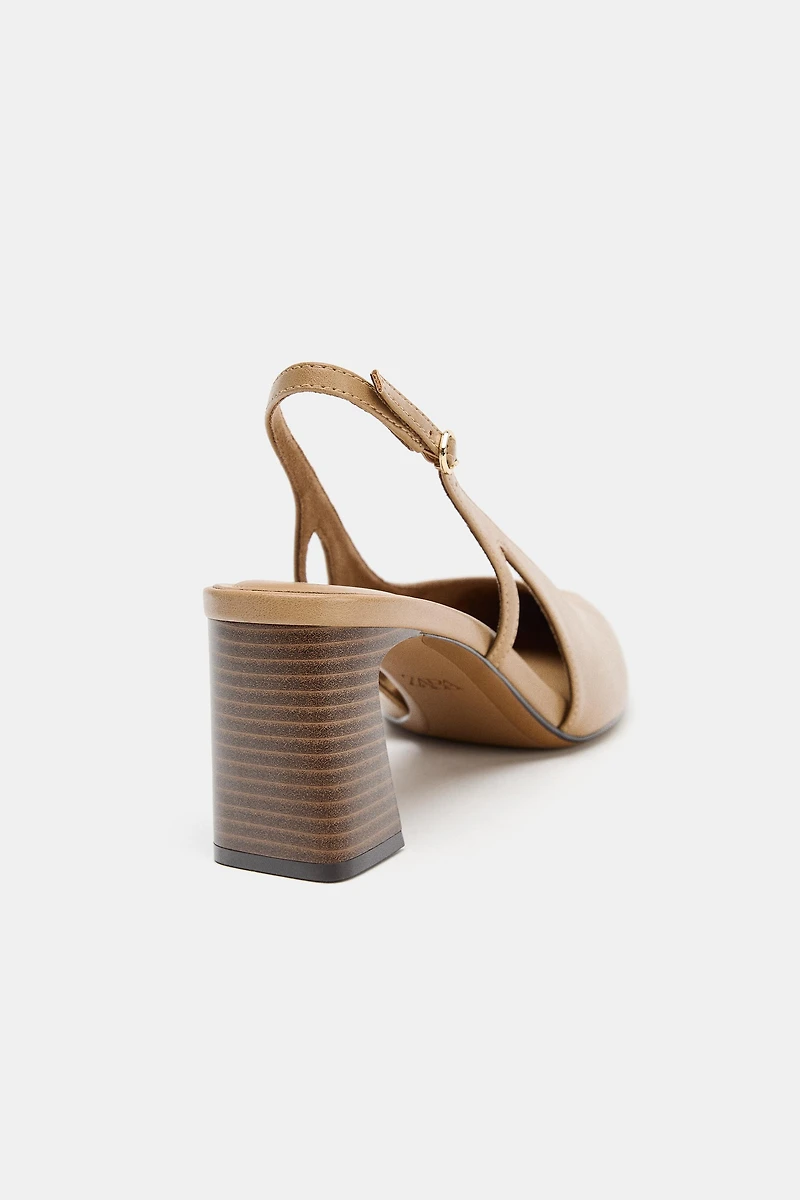 CHAUSSURES À TALONS OUVERTURES