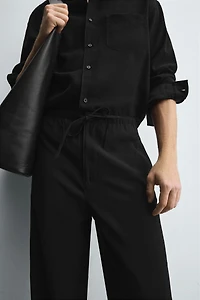 RELAXED FIT FLOWY PANTS