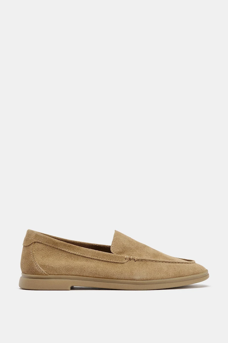 LOW HEEL SPLIT LEATHER LOAFERS