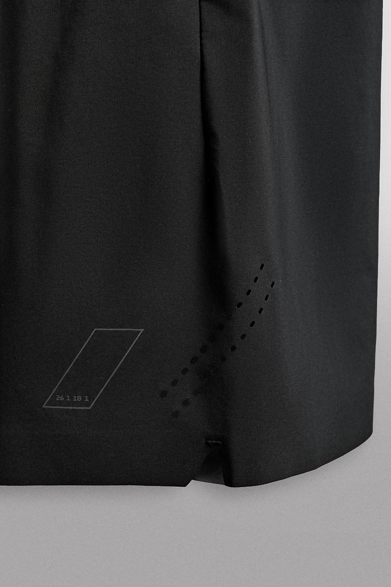 9" TRAINING SHORTS