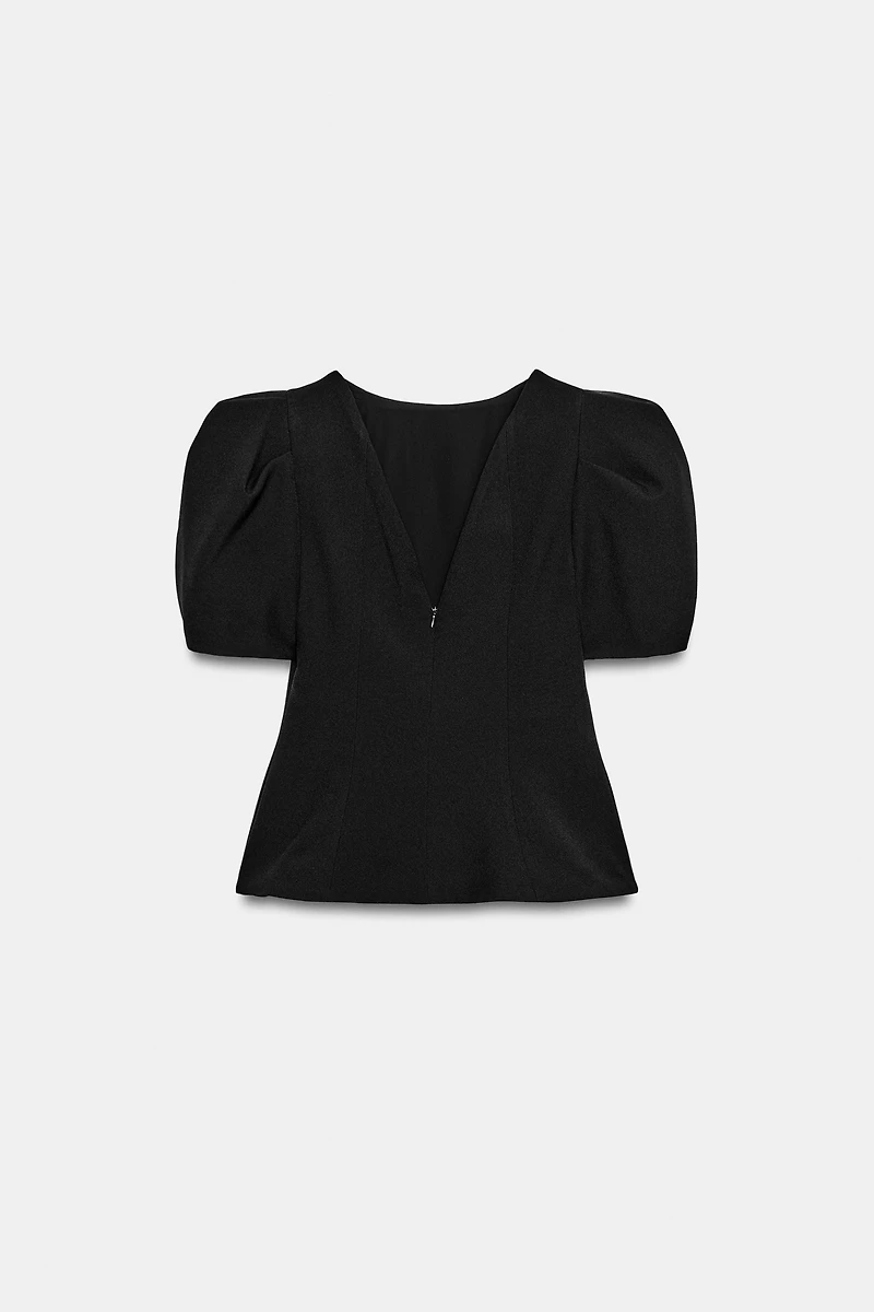 TOP MANCHES BOUFFANTES AVEC PERLES ET LACETS