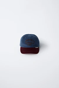 CASQUETTE EN VELOURS CÔTELÉ CONTRASTE