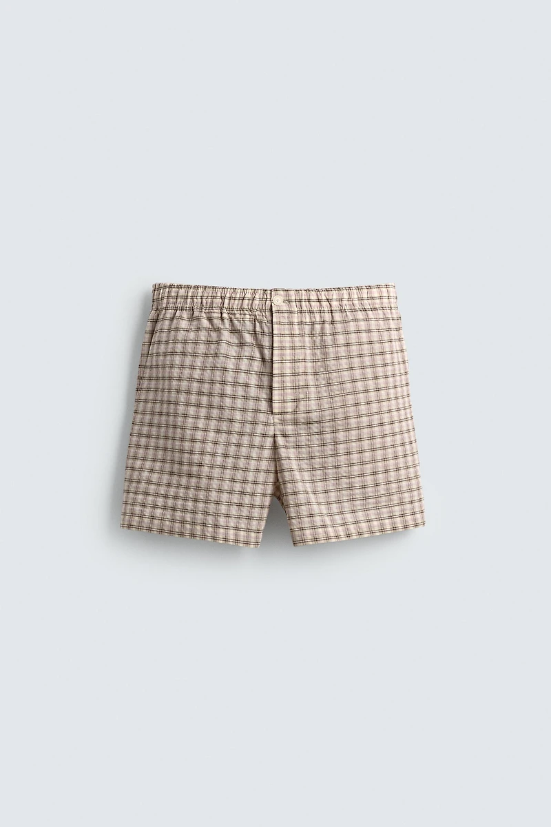 SHORT RELIEF À CARREAUX