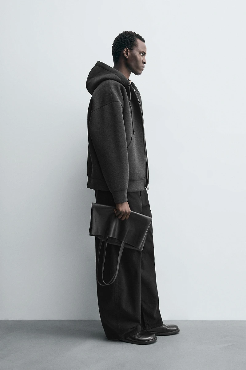 SWEAT À CAPUCHE EFFET NÉOPRÈNE