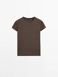 Short sleeve T-shirt with trim details