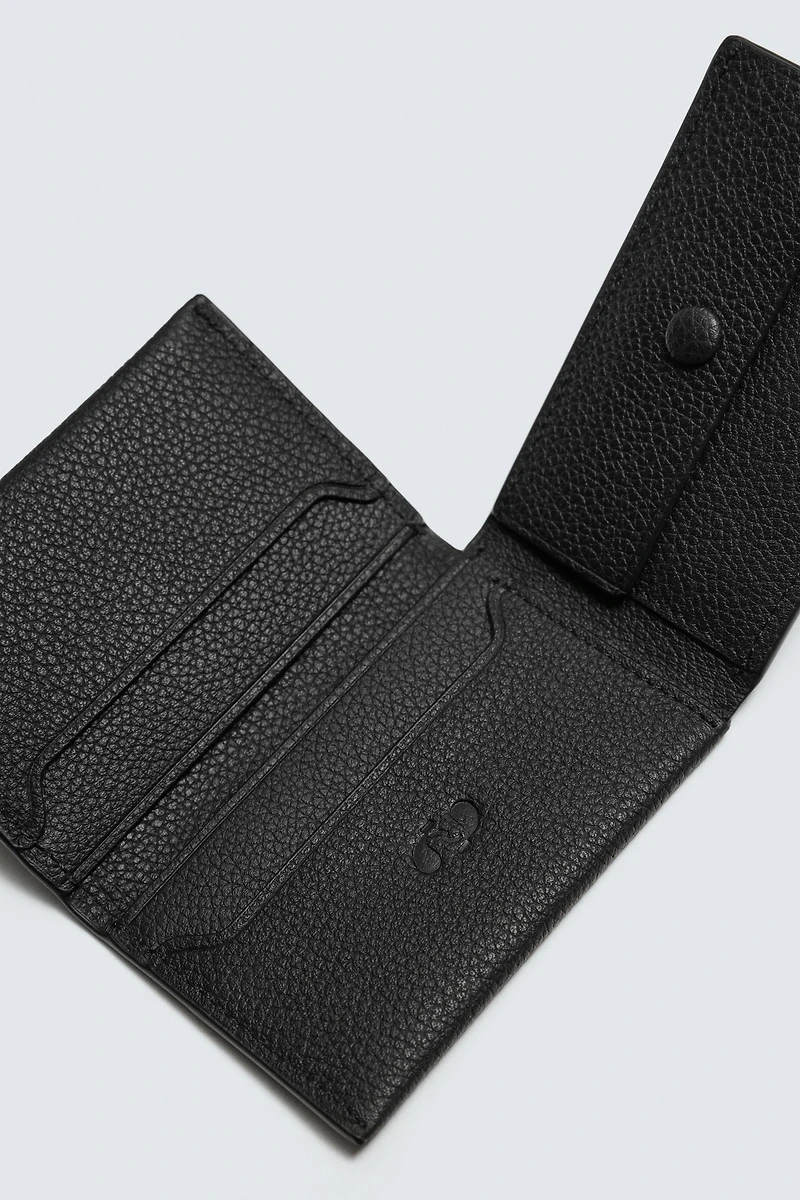 FOLDABLE LEATHER CARDHOLDER