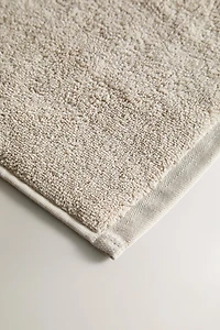 EXTRA SOFT COTTON BATH TOWEL (700 GXM²)