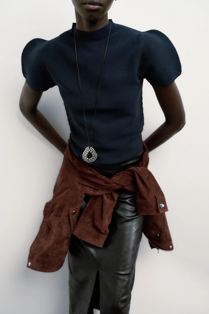 BALLOON SLEEVE KNIT TOP