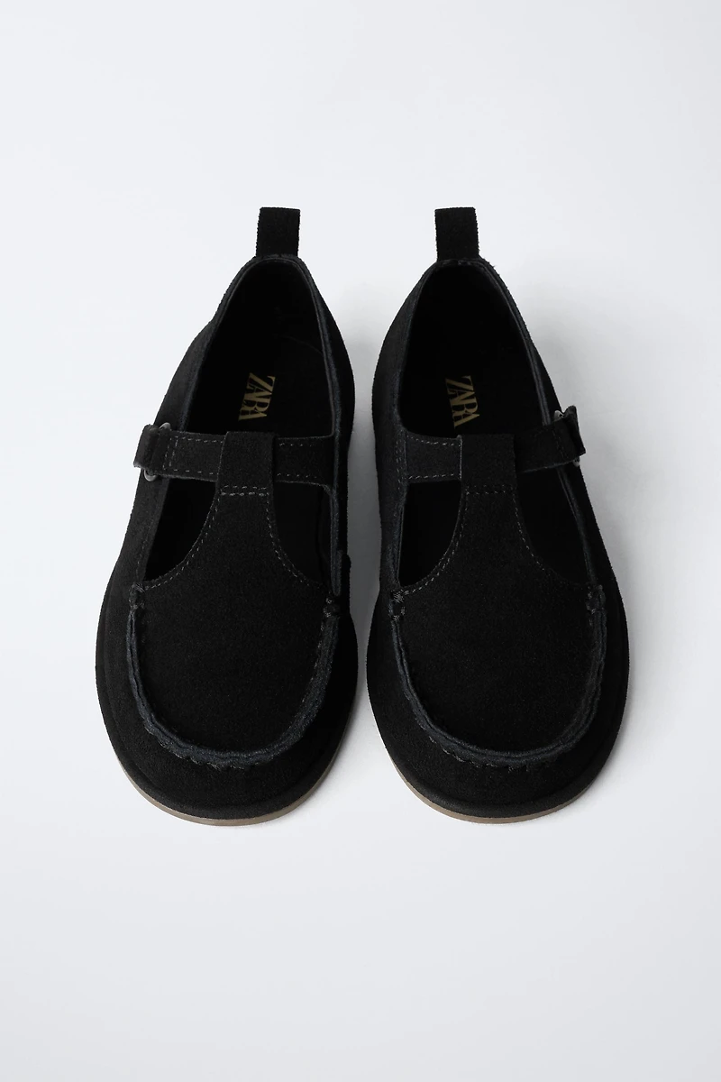 LEATHER T-STRAP SHOES