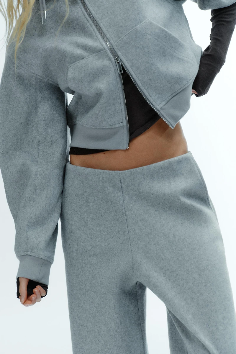 BALLOON SOFT PLEATED PANTS