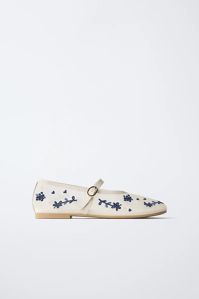 EMBROIDERED BALLET FLATS