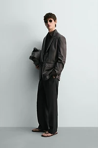 RELAXED FIT LEATHER BLAZER