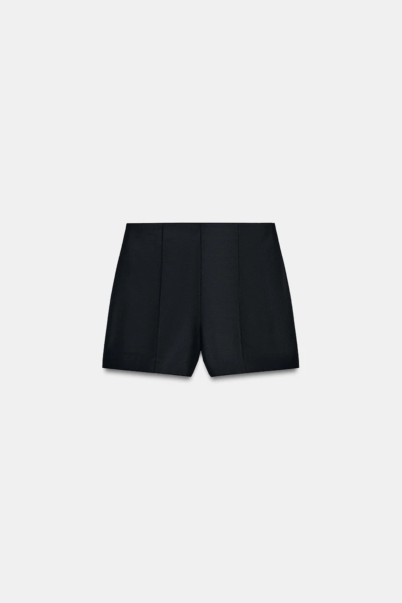 HIGH-WAISTED SHORTS