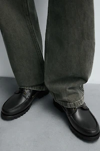 LEATHER BOAT SHOES