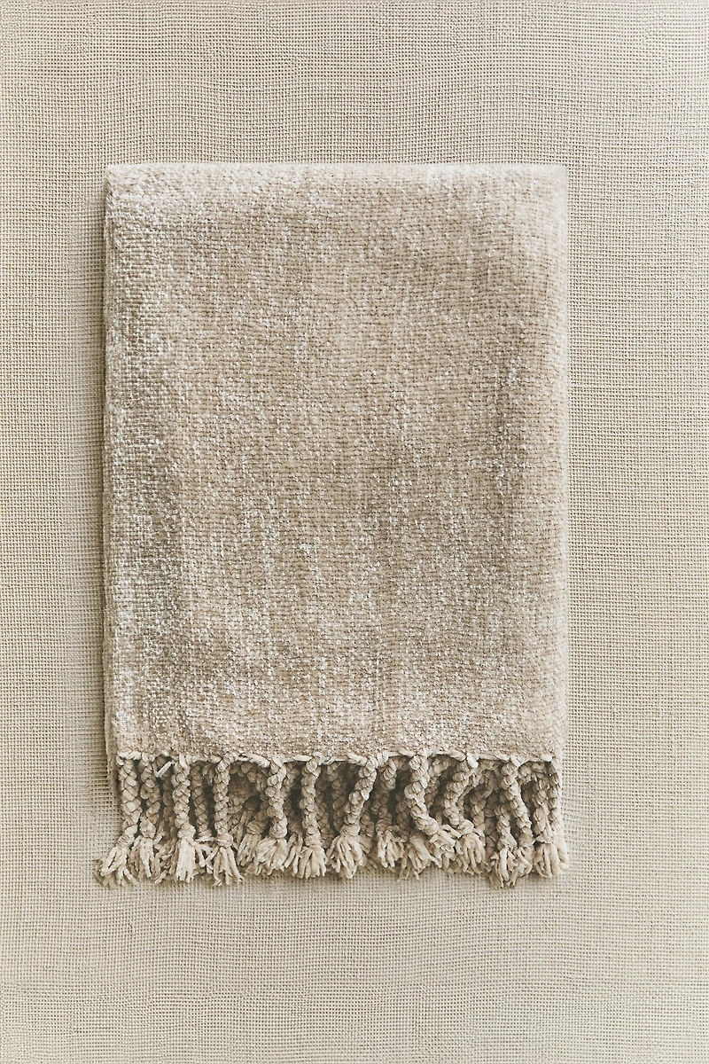 CHUNKY CHENILLE BLANKET