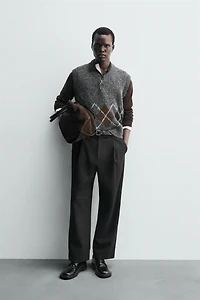 DIAMOND JACQUARD KNIT VEST