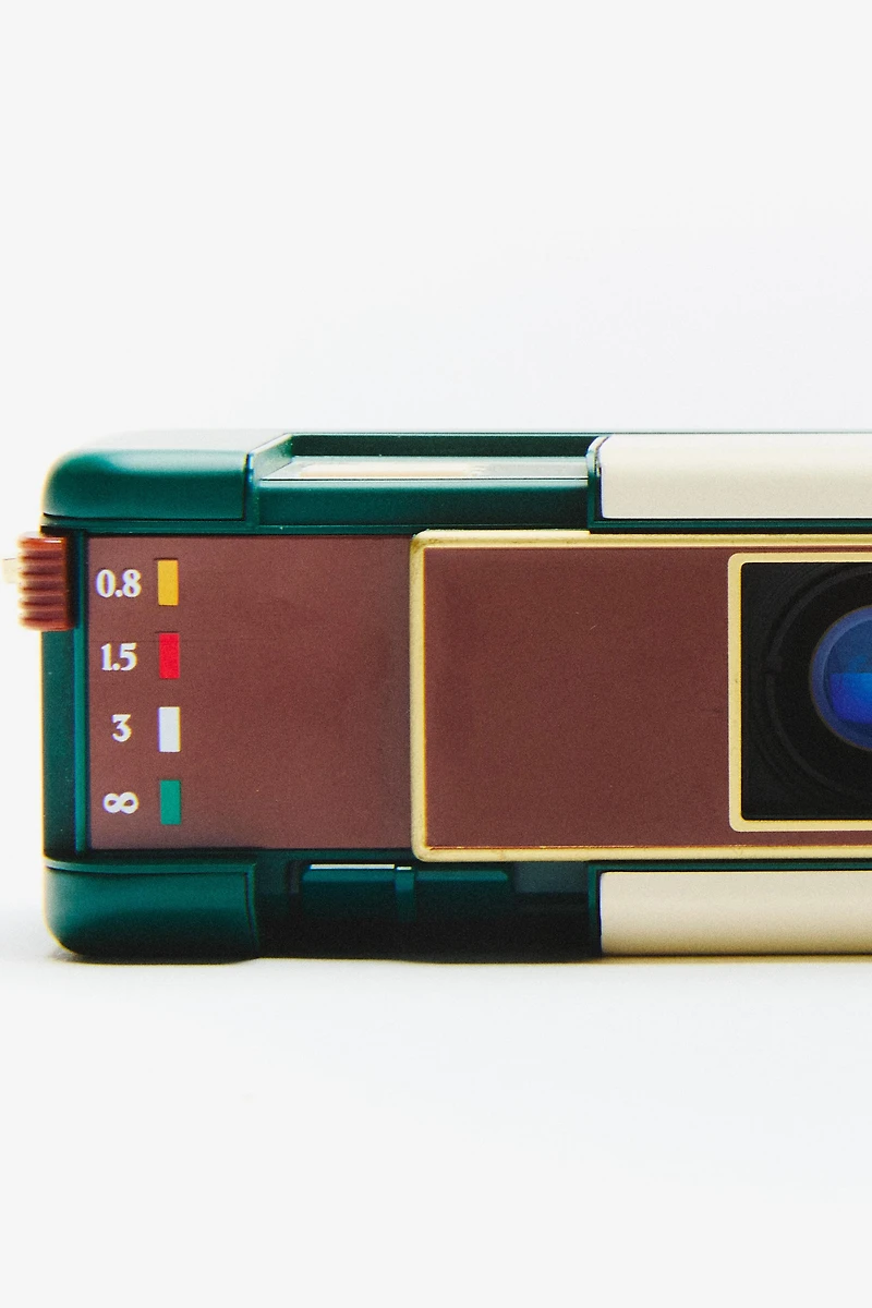 LOMOGRAPHY LOMOMATIC 110 CAMERA
