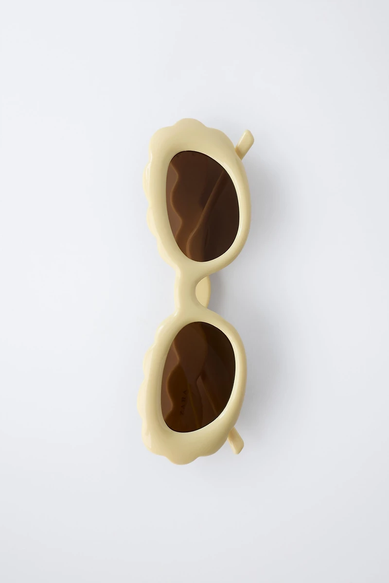 WAVY PLASTIC SUNGLASSES