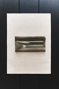 RESIN-COATED OVERLOCK PLACEMAT
